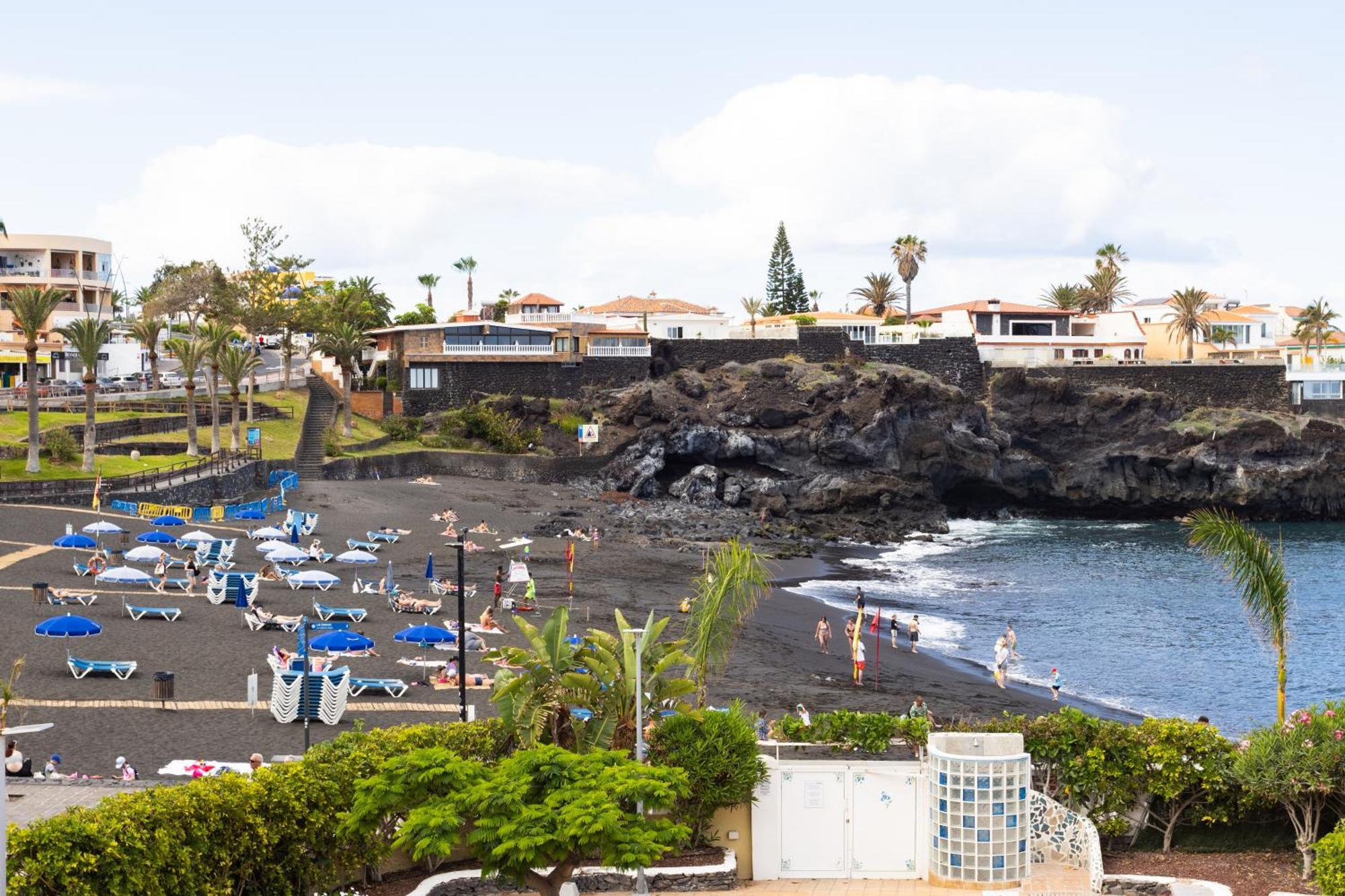Home2book Seafront Of La Arena Apt, Pool Apartment Puerto de Santiago (Tenerife)