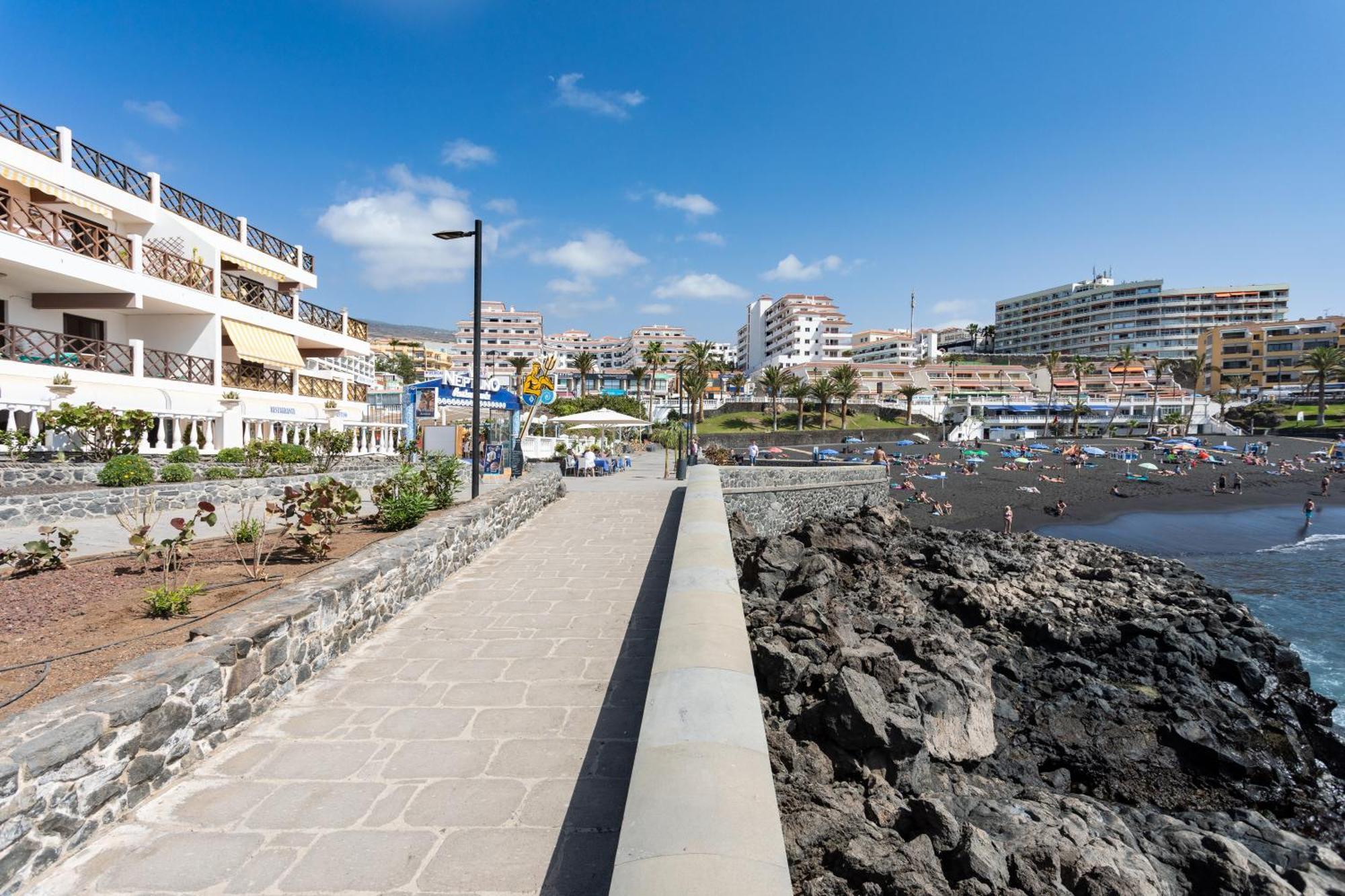 Home2book Seafront Of La Arena Apt, Pool *